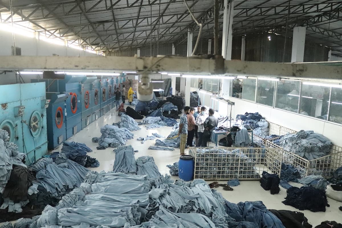 Washing unit in the PK Apparel factory, Lahore